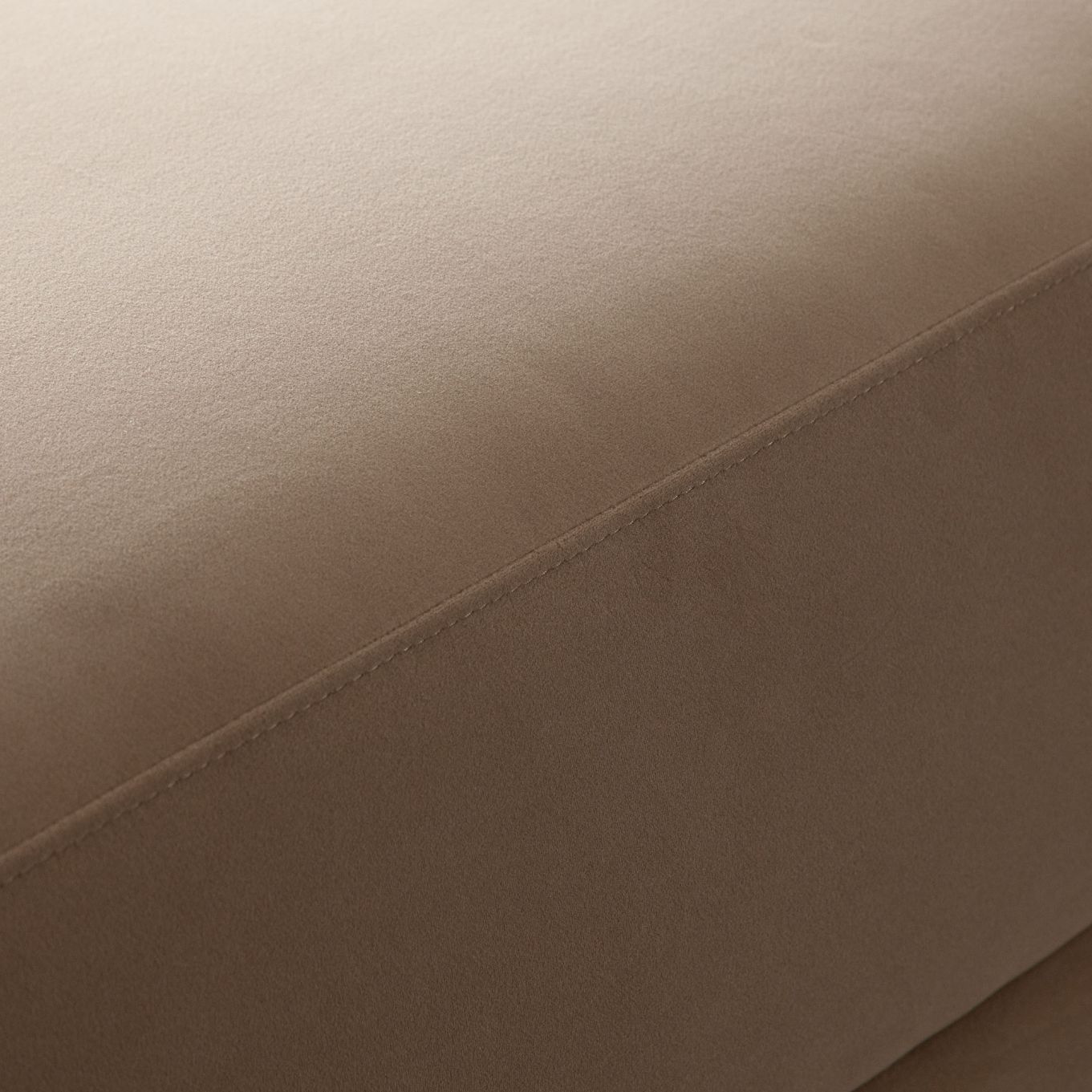 Diamond Sofa Fox Performance Fabric Oval Bedroom Bench