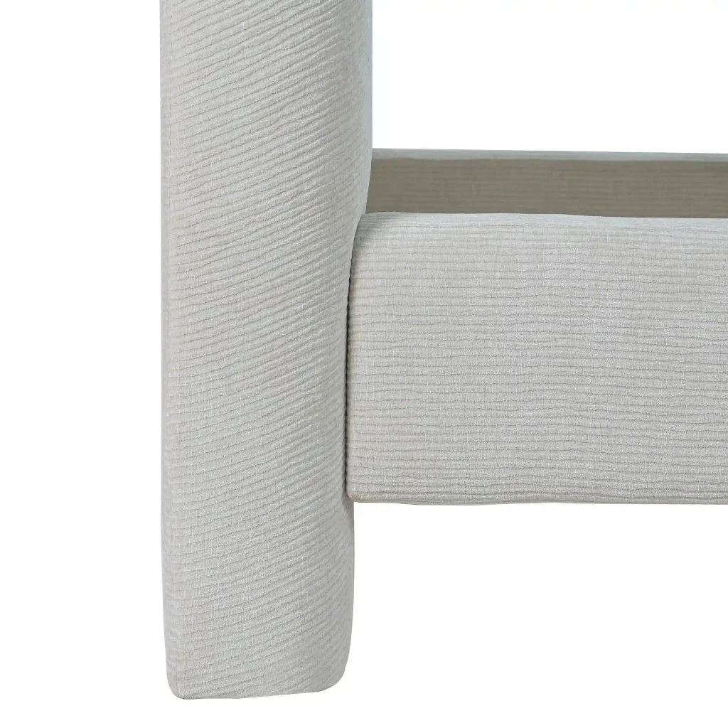 Nina Polyster Round Headboard Bed