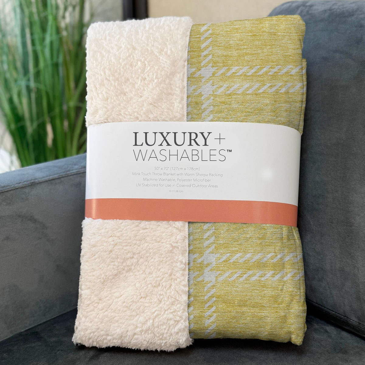 Addison Rugs Spiral Whispers Gold Washable Indoor-Outdoor Rug