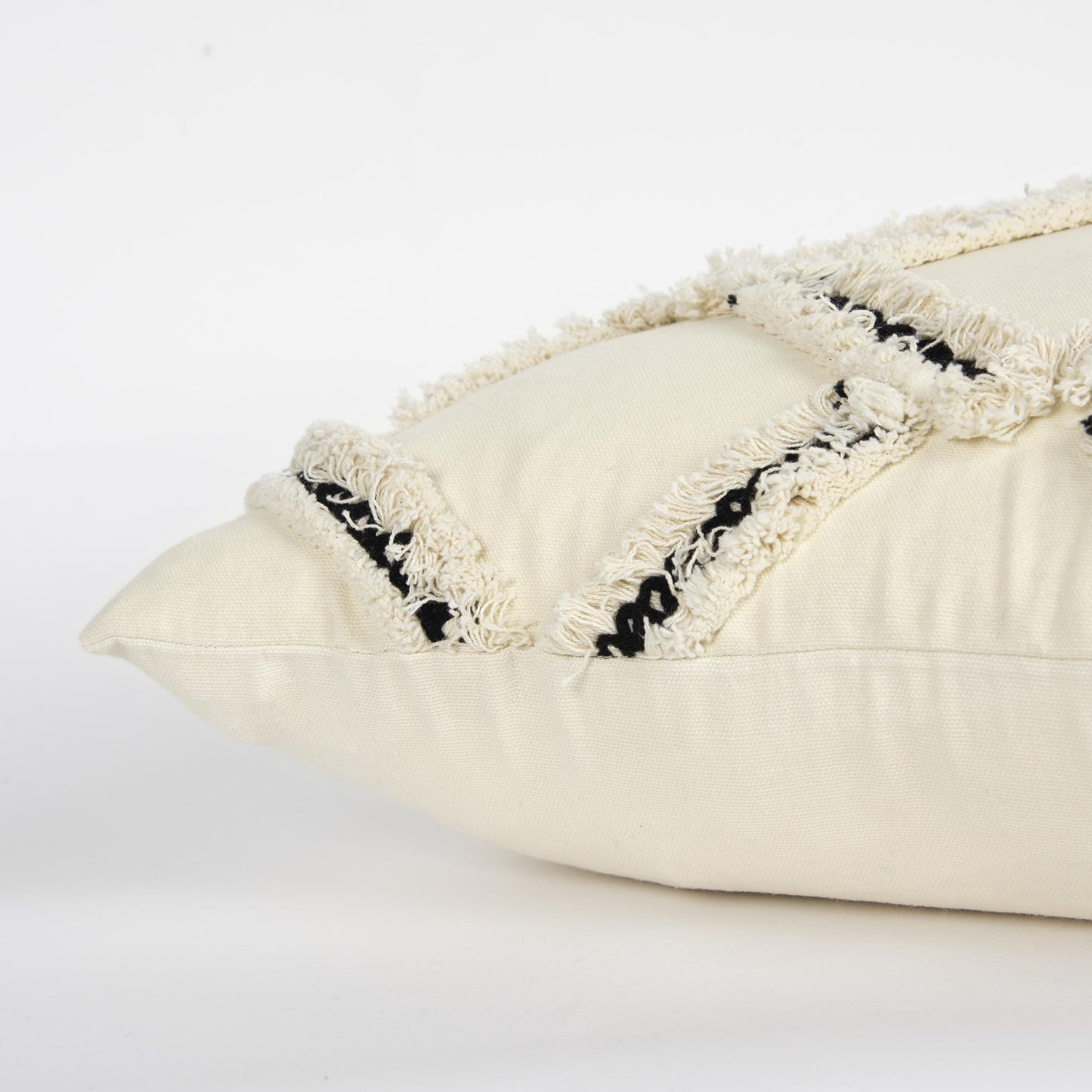 LOOMLAN Edie Diamond White & Black Throw Pillow Down Insert