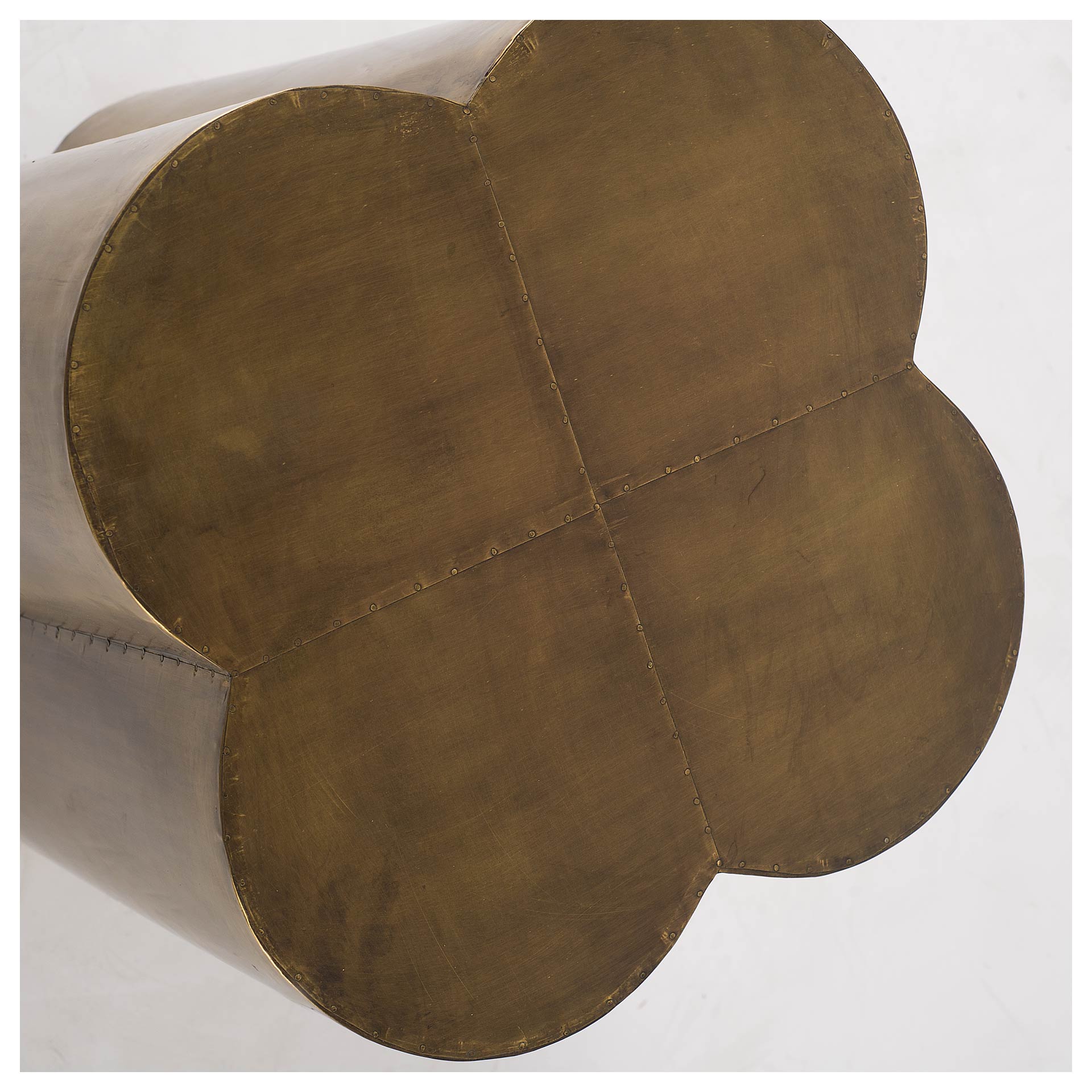 Mercana Quatrefoil Cladding Brass Accent Table