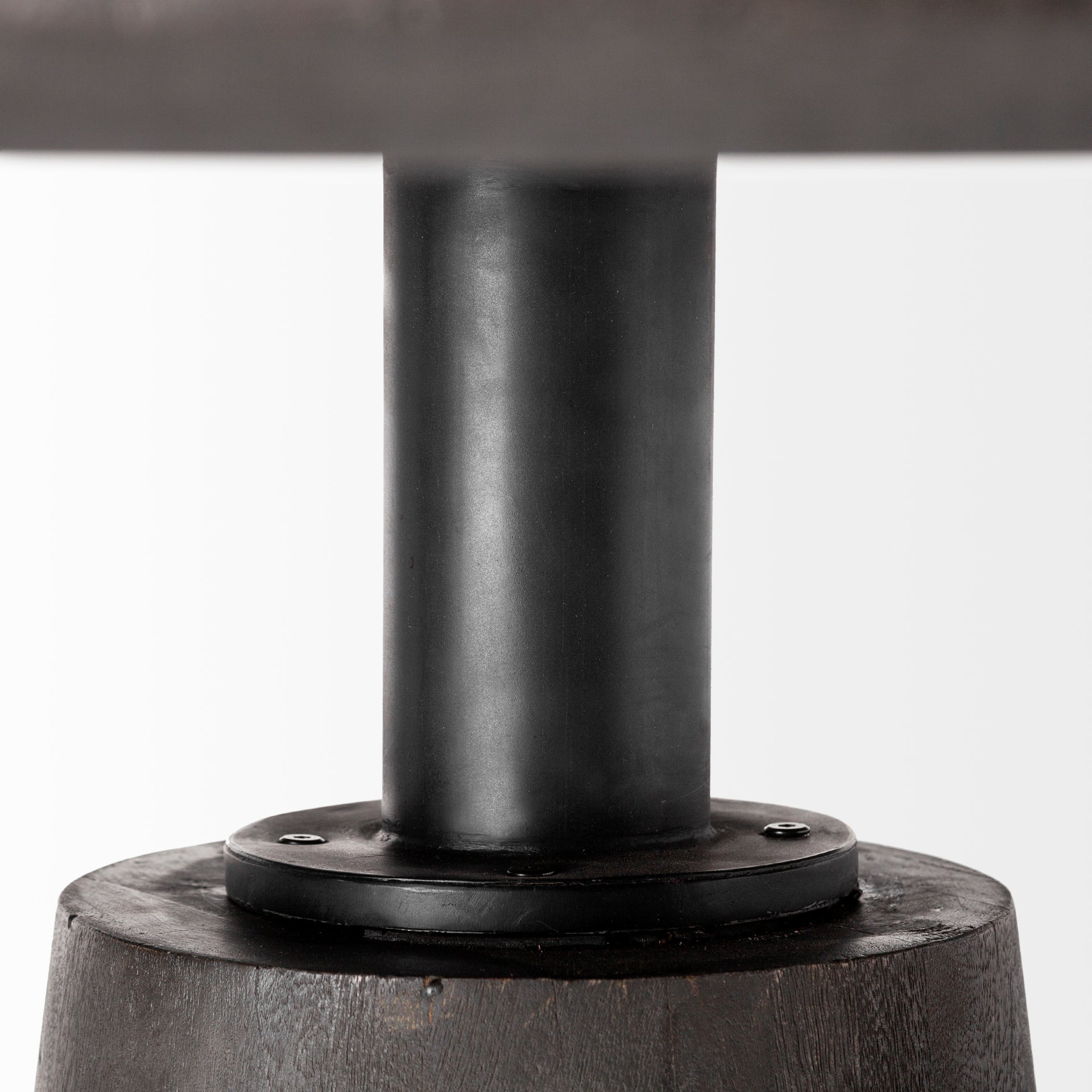 Mercana Maxwell Wooden Round Dining Table