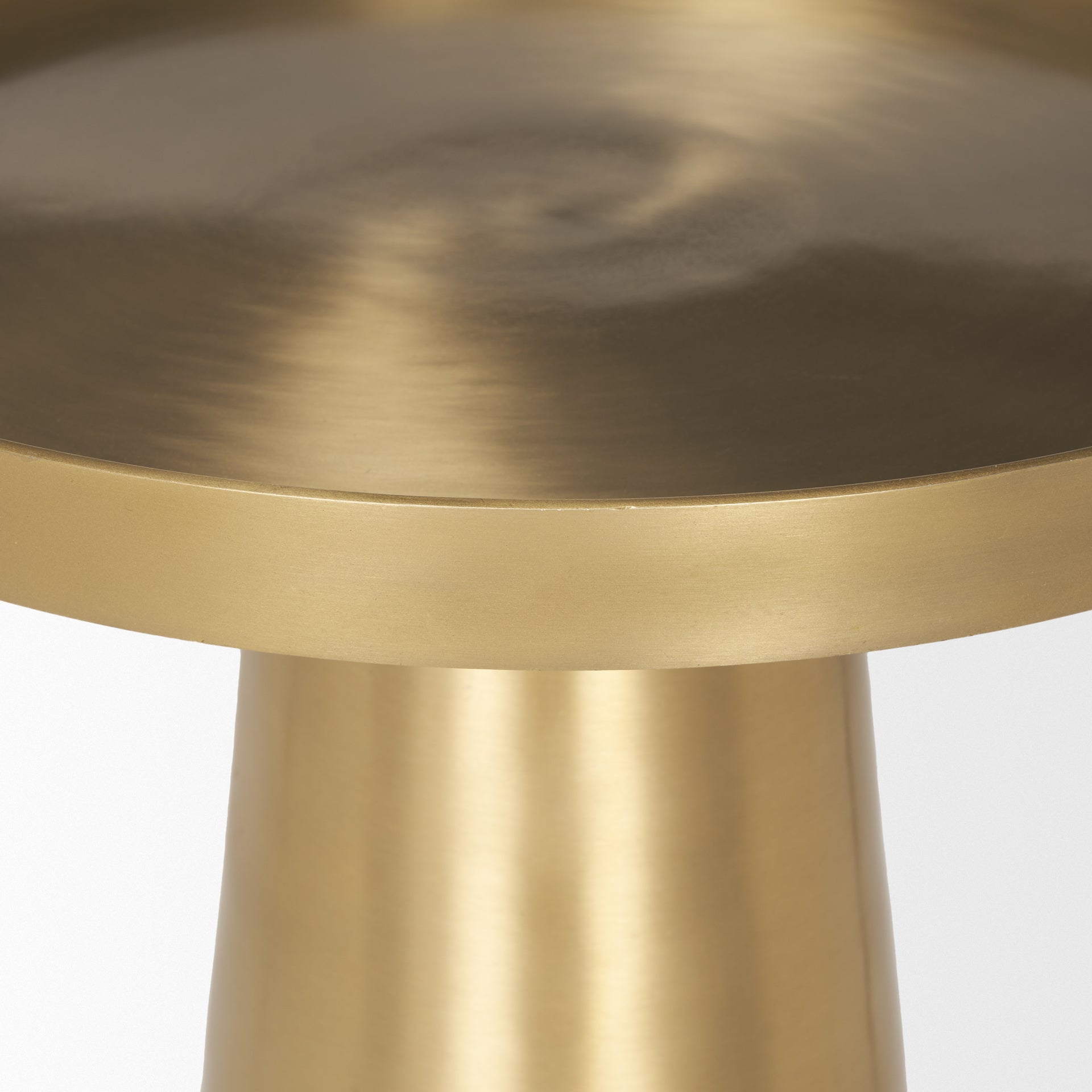 Mercana Roland Aluminum Round Accent Table