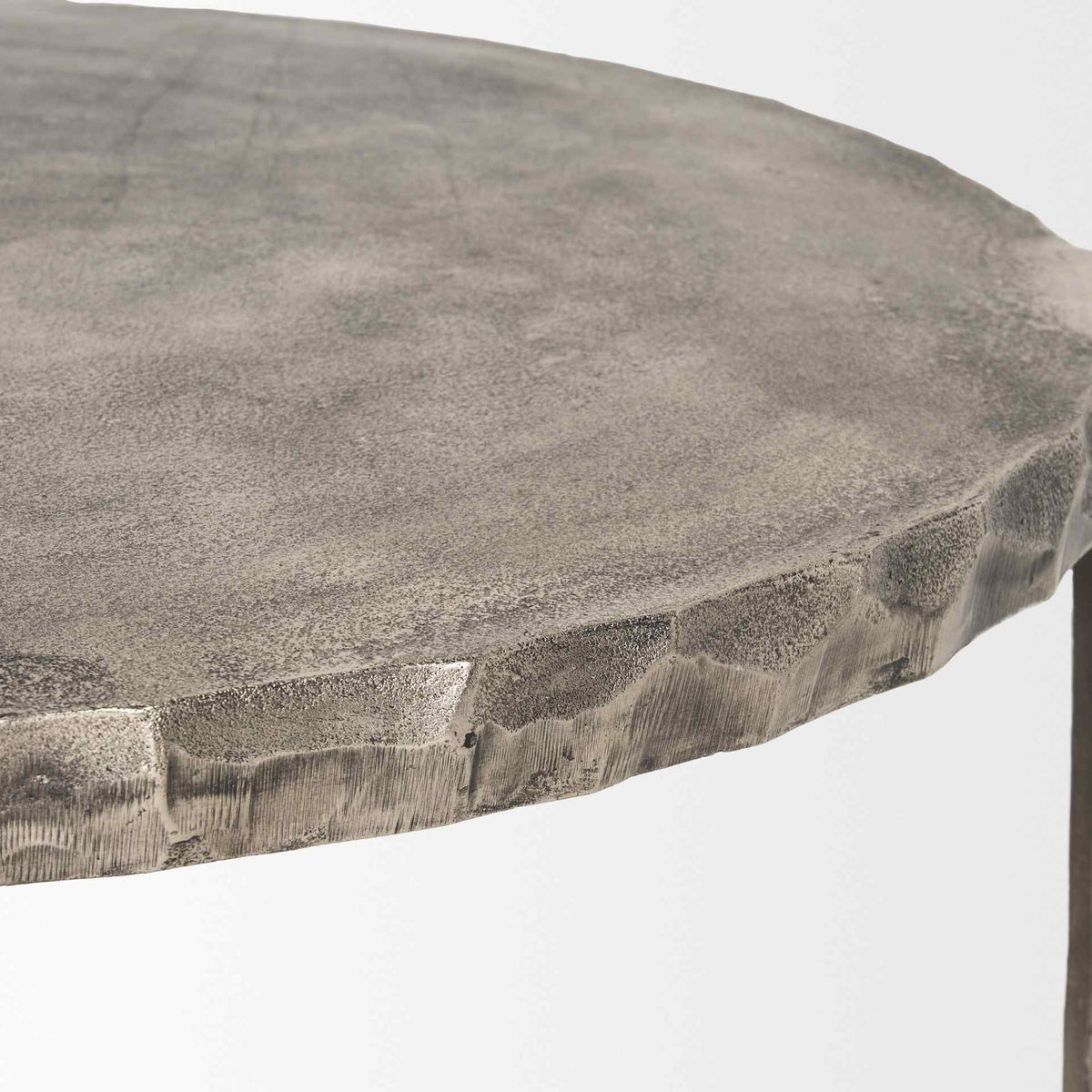Mercana Randy Aluminum Round Coffee Table