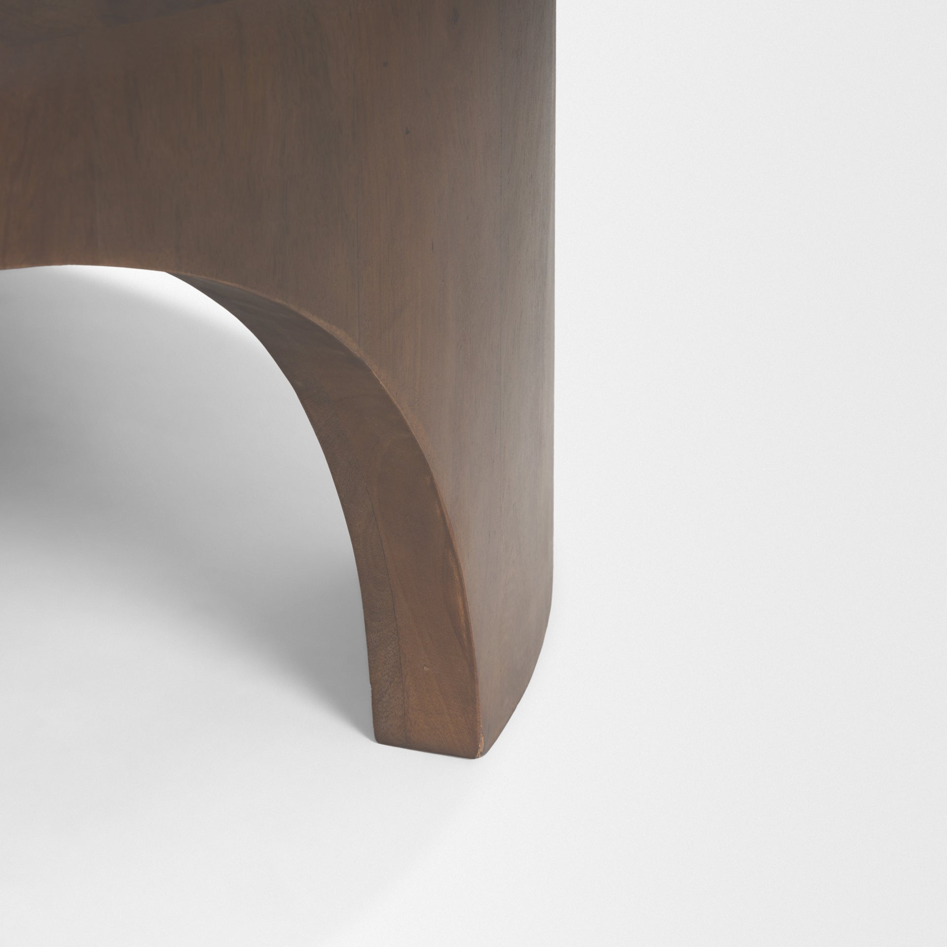 Mercana Shima Arched Legs Round Coffee Table