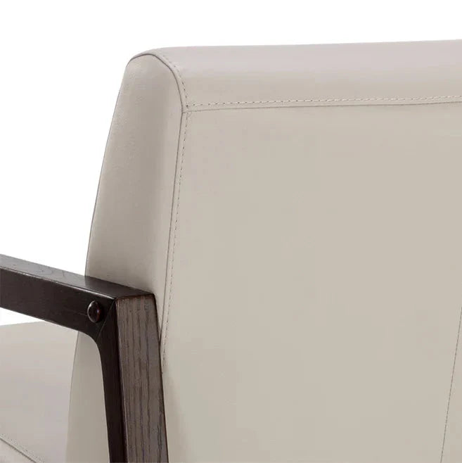 SUNPAN Neymar Lounge Chair Light Grey Leather Wood