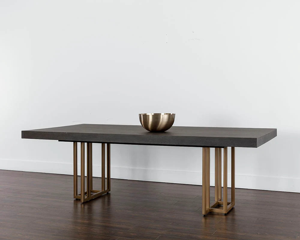 Baldessara Dining Table - Elegant Oak Veneer And Steel