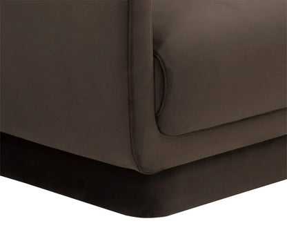 SUNPAN Everton Fabric Classic Sofa