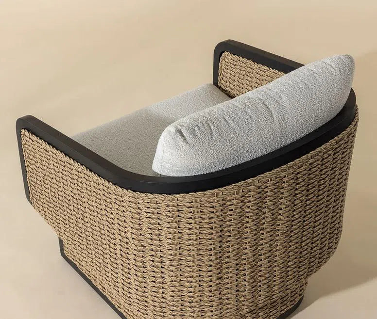 Olbia Lounge Chair Louis Cream Outdoor