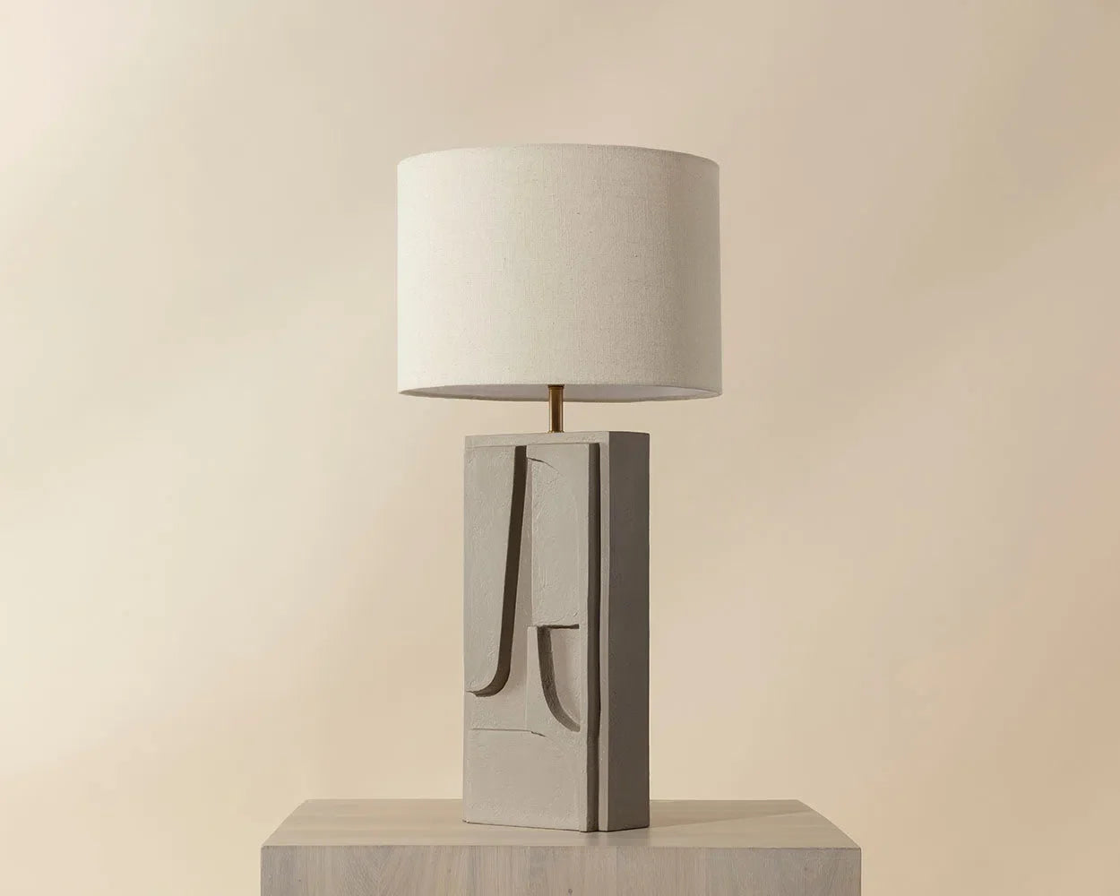 Dirsan Aluminum Based Fabric Table Lamp