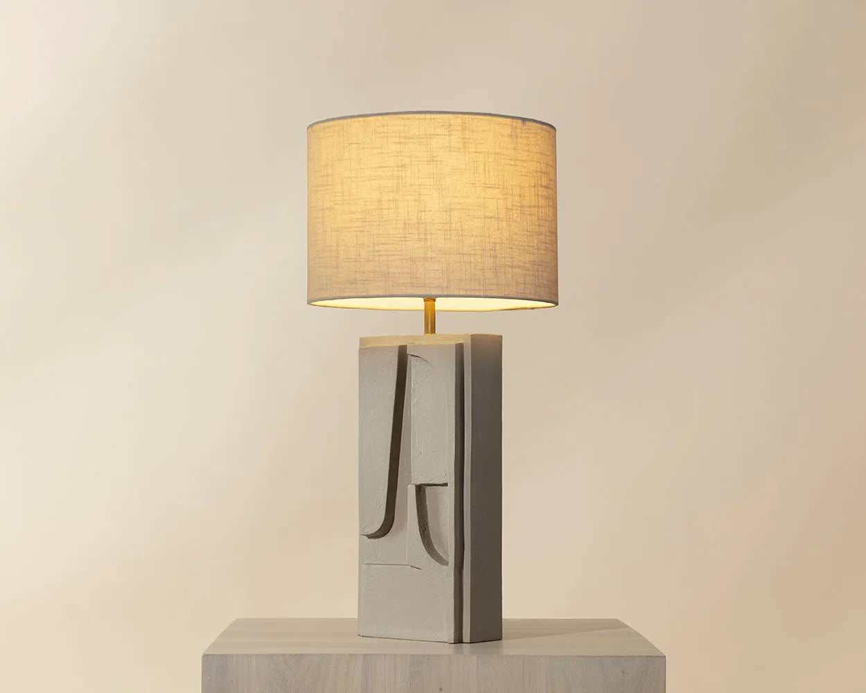 Dirsan Aluminum Based Fabric Table Lamp