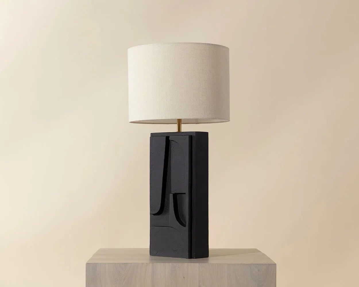 Dirsan Aluminum Based Fabric Table Lamp