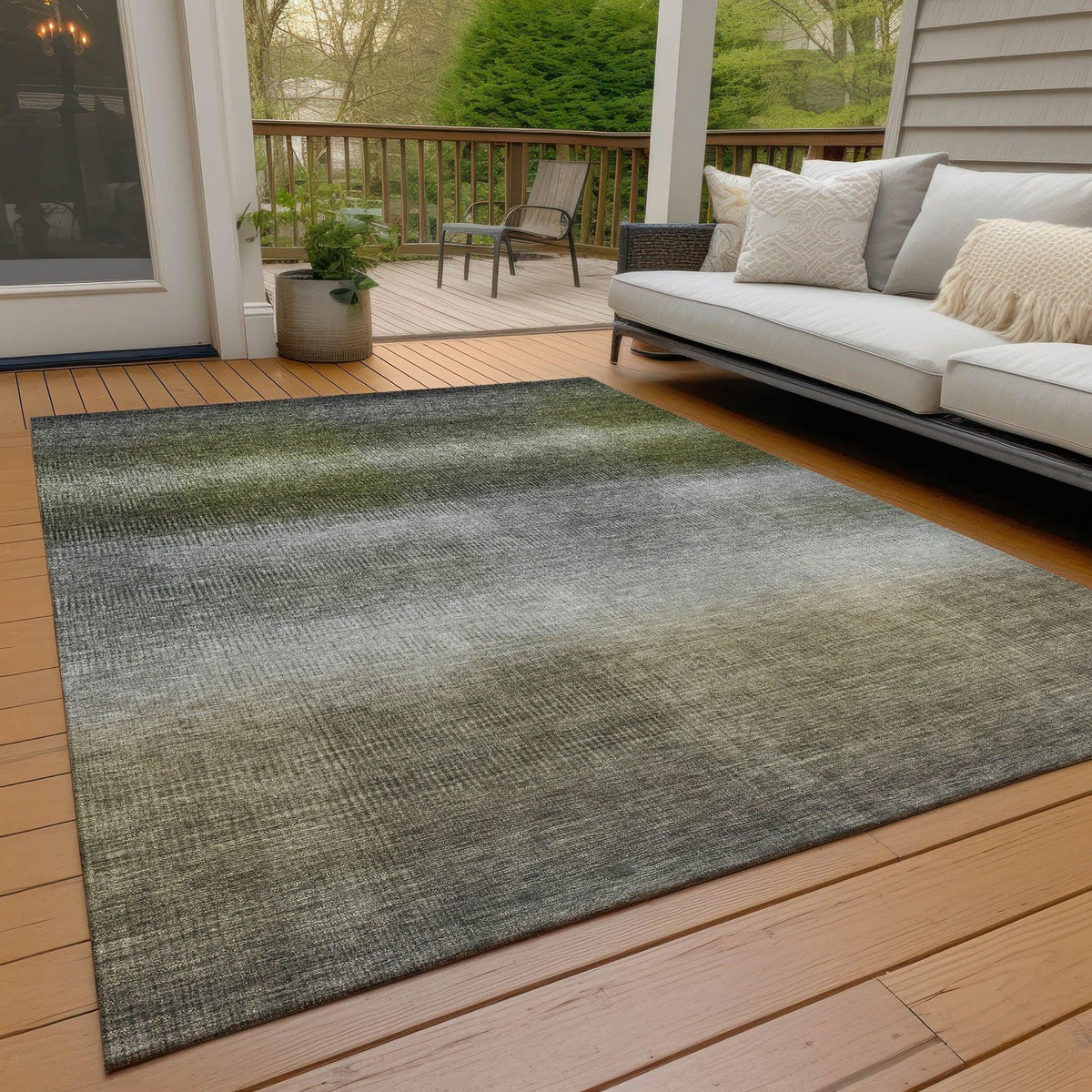 Haelor Gray Washable Indoor-Outdoor Rug -- gray