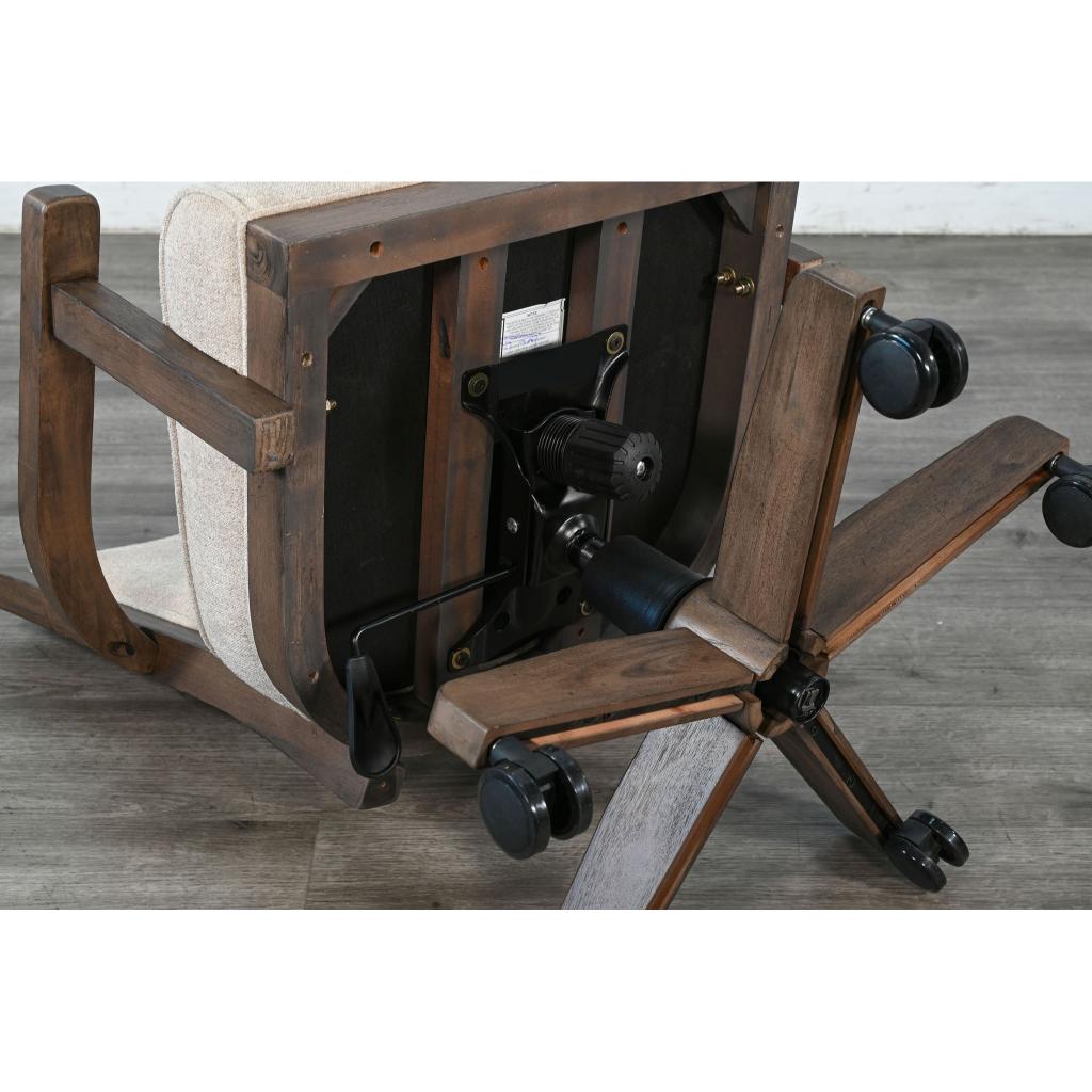 Doe Valley Swivel Game Chair with Casters