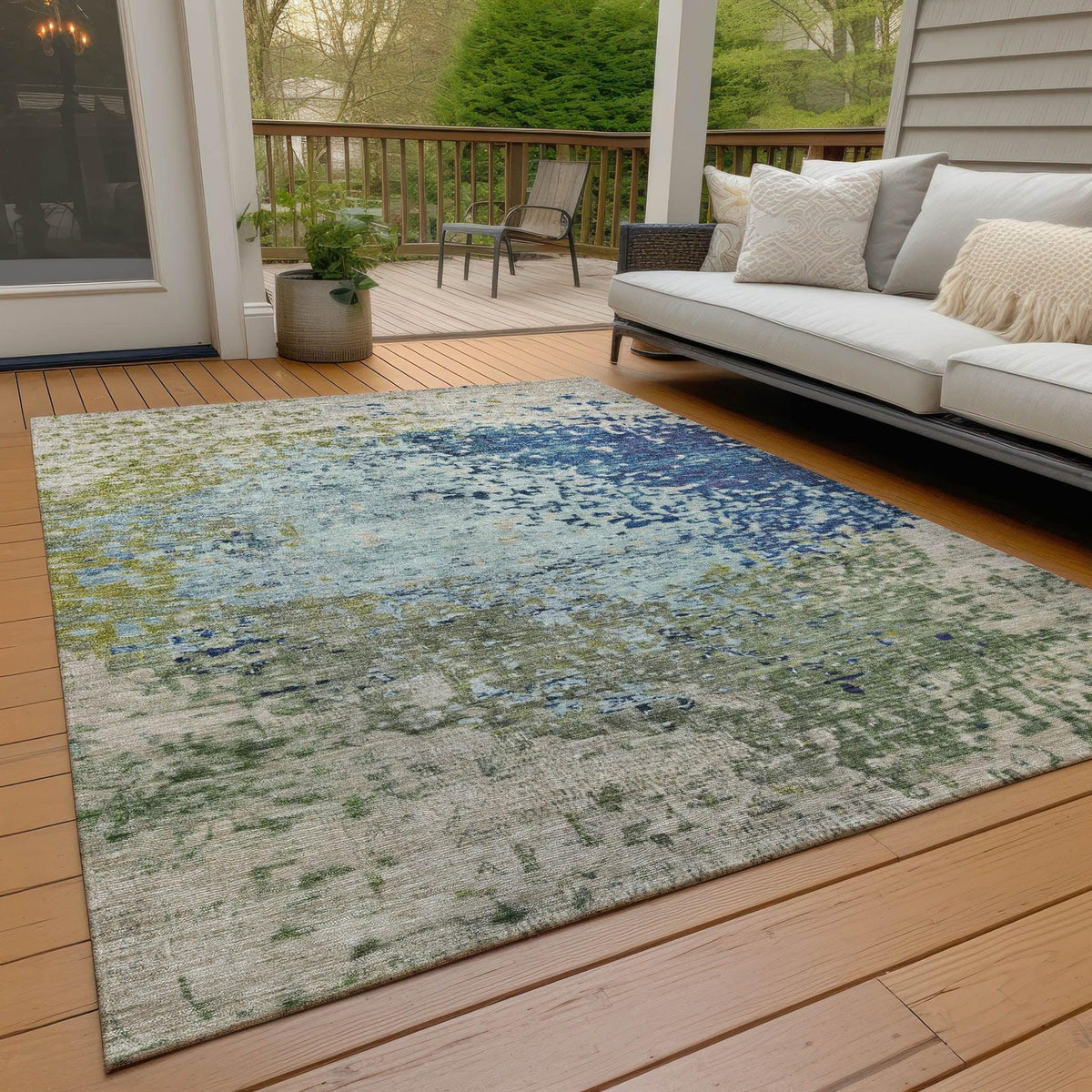 Iriain Blue Washable Indoor-Outdoor Rug