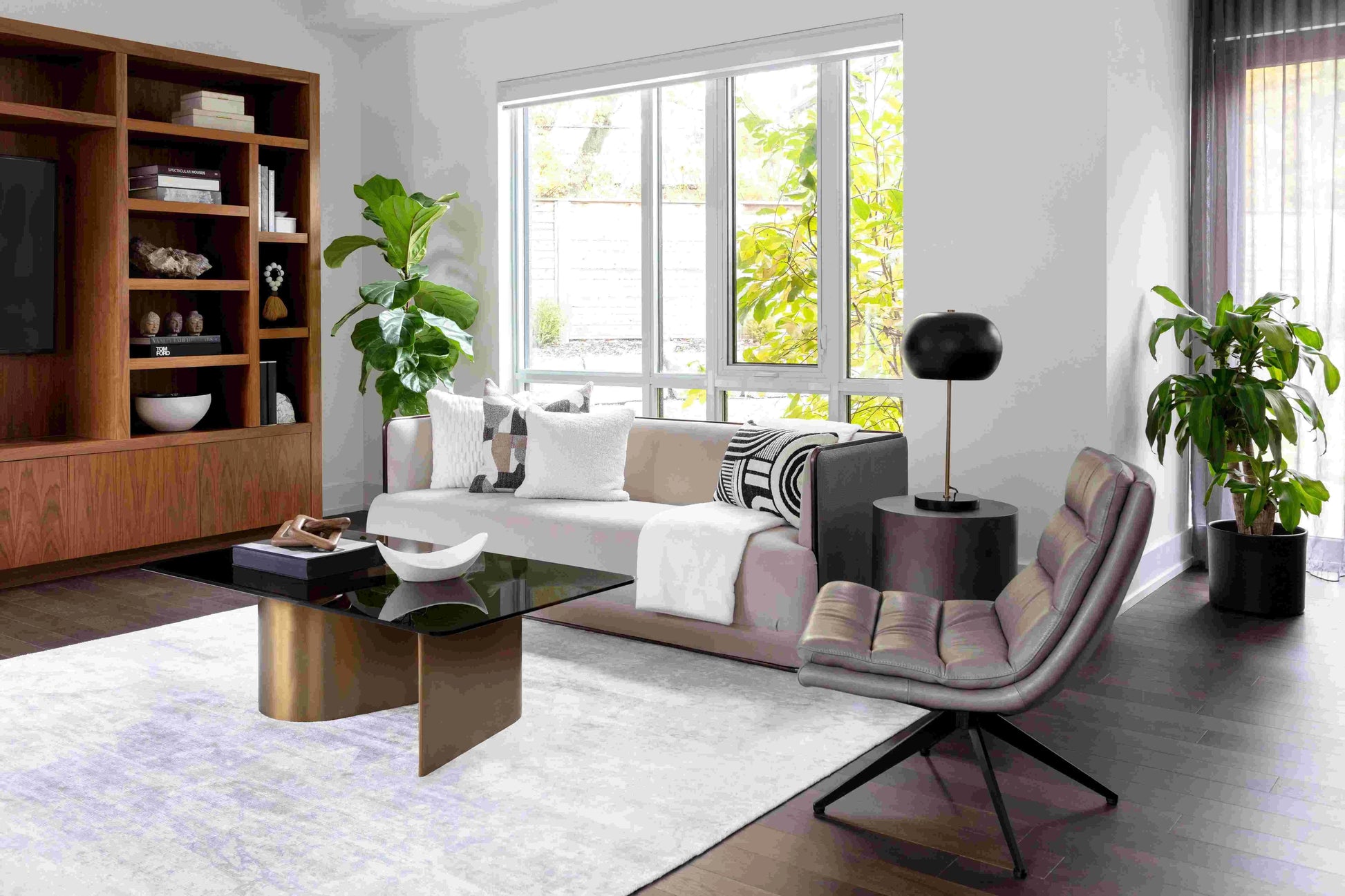 SUNPAN Bernaby Iron Round End Table