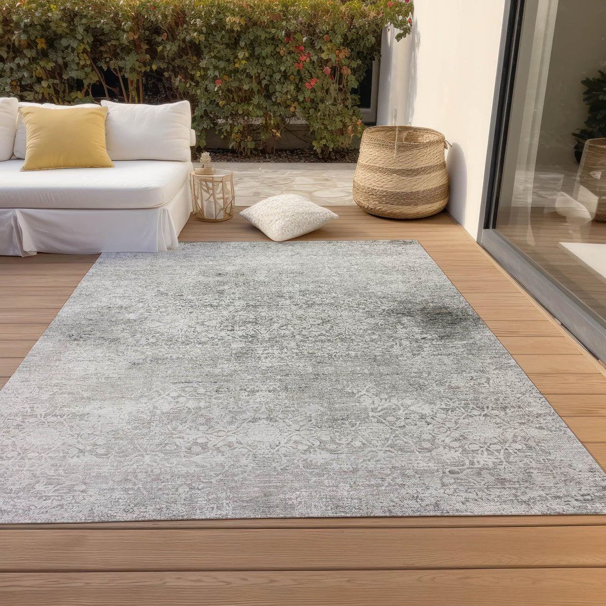 Kaelas Gray Washable Indoor-Outdoor Rug