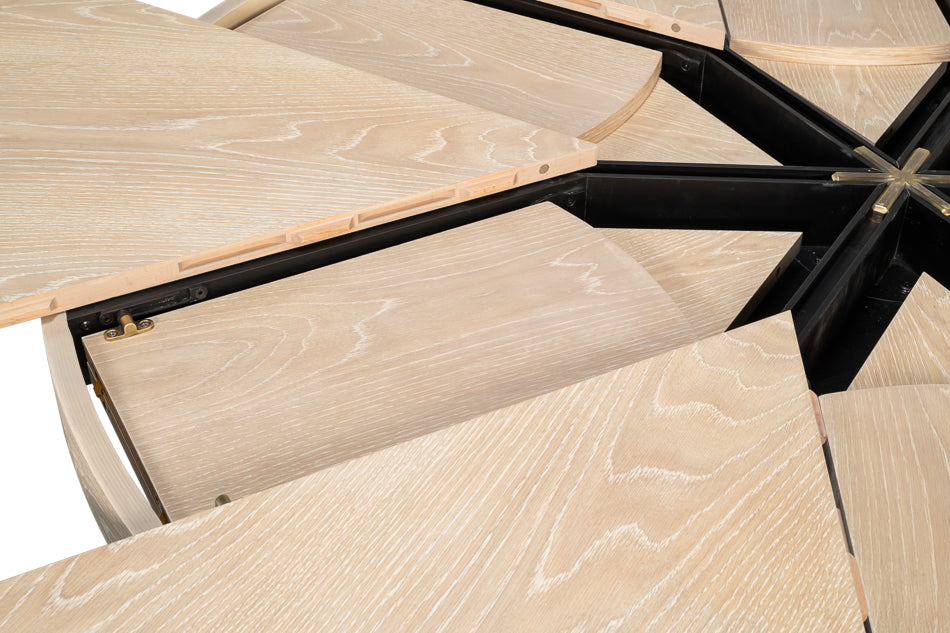 Tower Jupe Extendable Round Dining Table