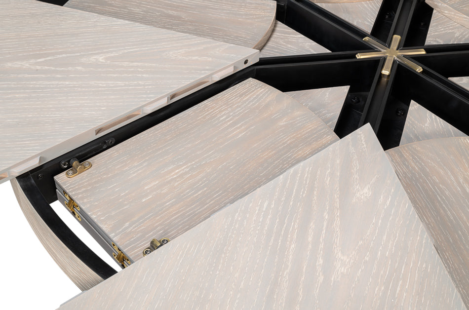 Tower Jupe Extendable Round Dining Table