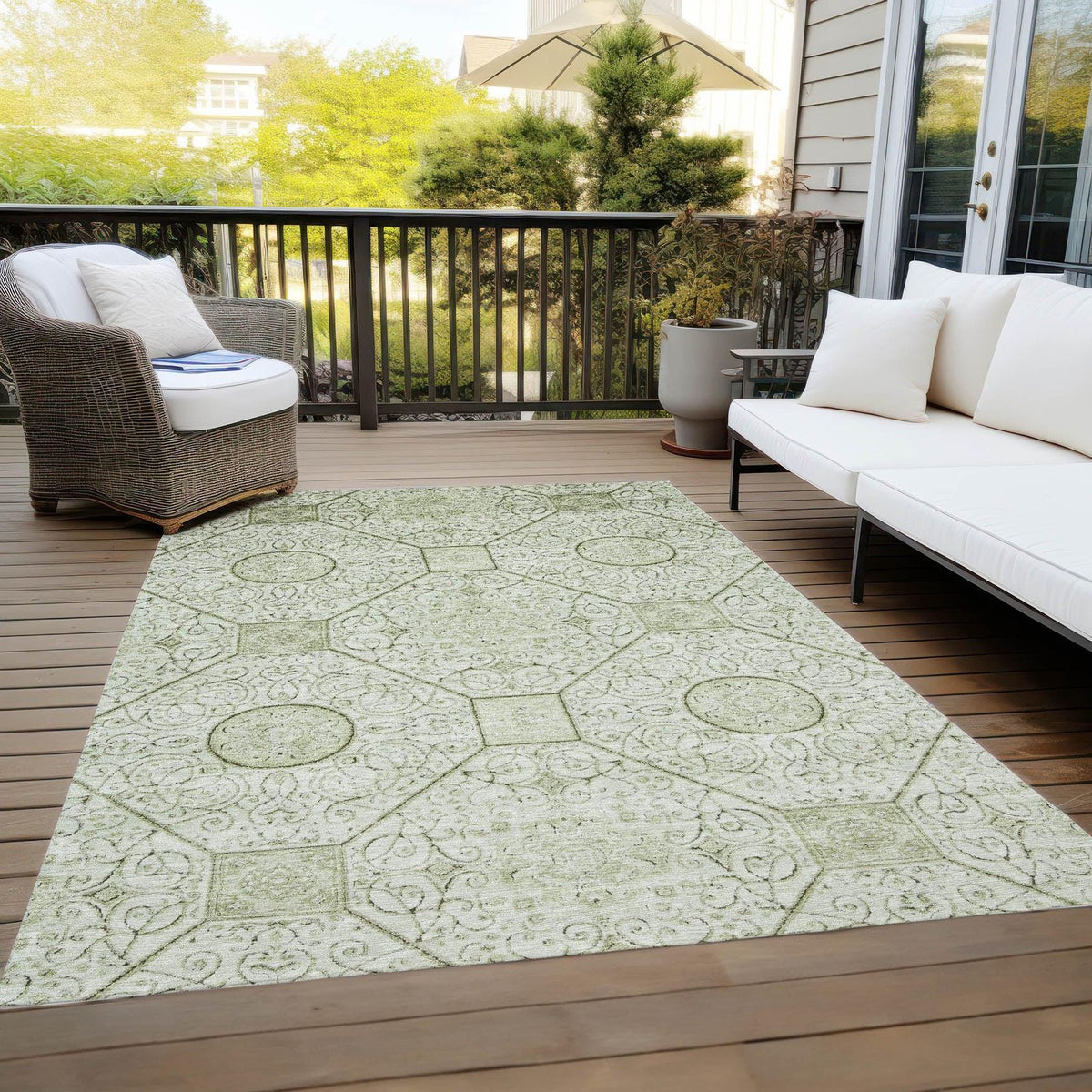 Iriora Green Washable Indoor-Outdoor Rug