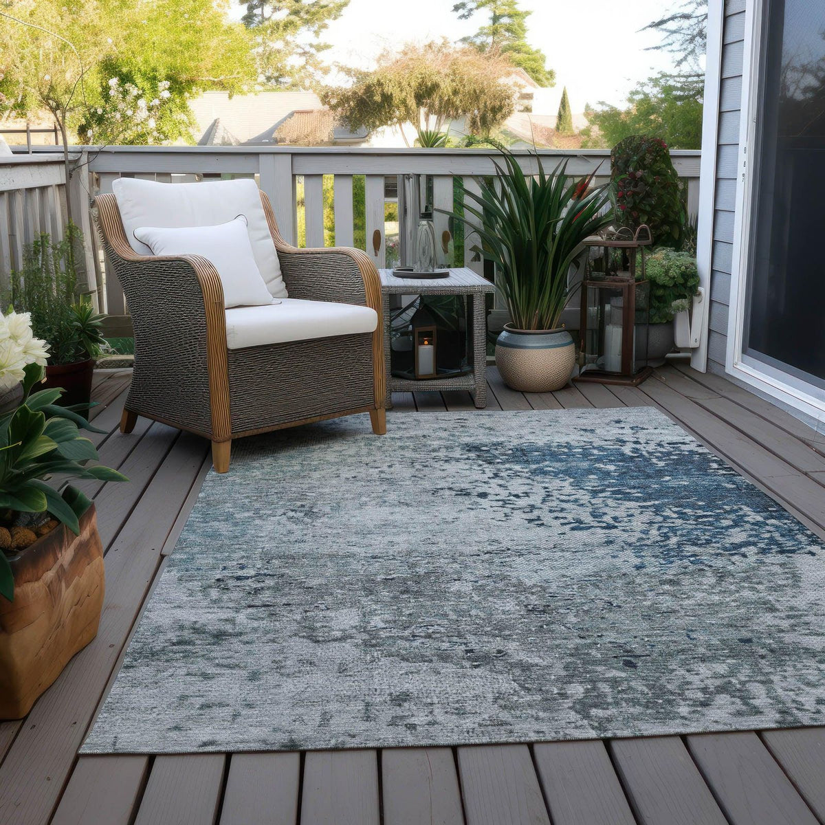 Iriain Denim Washable Indoor-Outdoor Rug -- denim