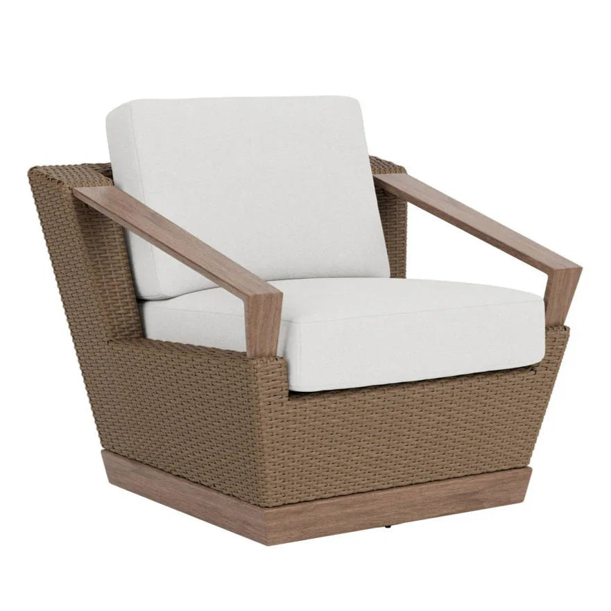 Charisma Aluminum Swivel Outdoor Lounge Chair