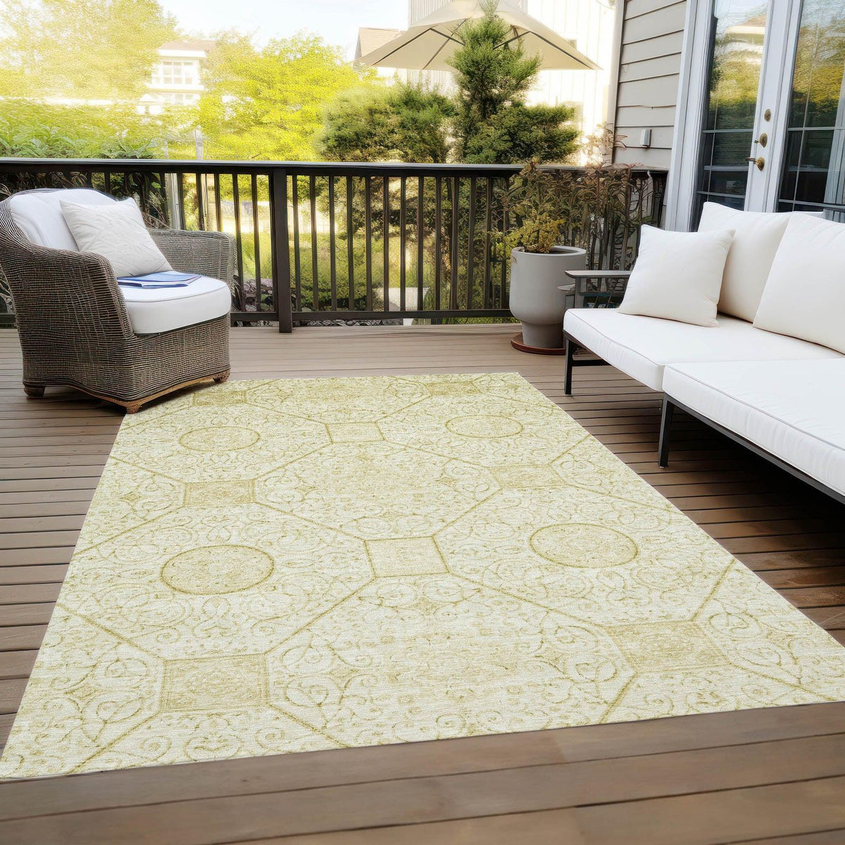 Iriora Gold Washable Indoor-Outdoor Rug