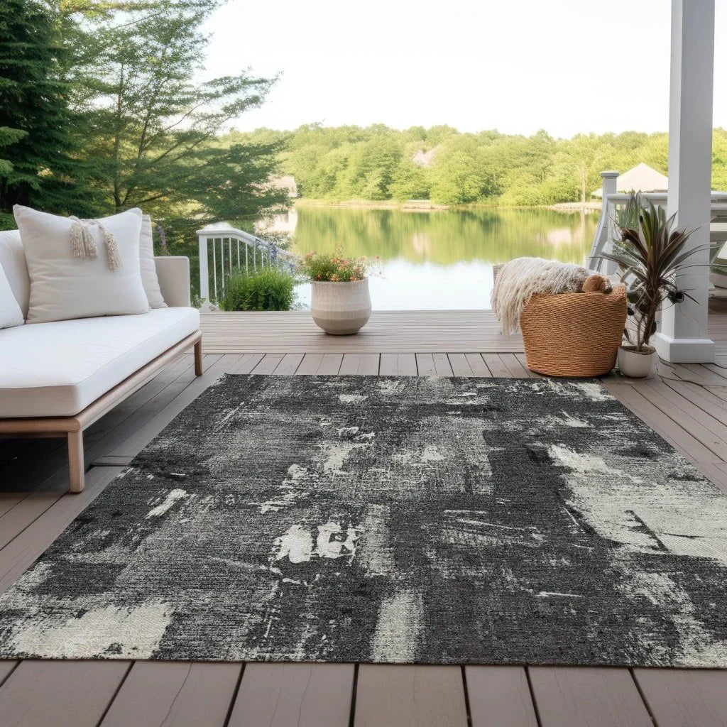 Aria Black Washable Indoor-Outdoor Rug -- black