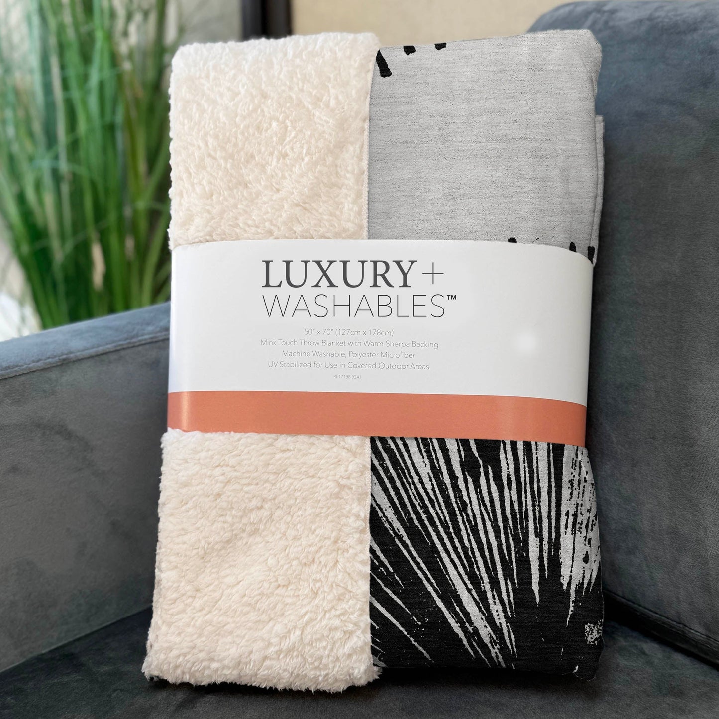 Addison Rugs Circles Black Washable Indoor-Outdoor Rug