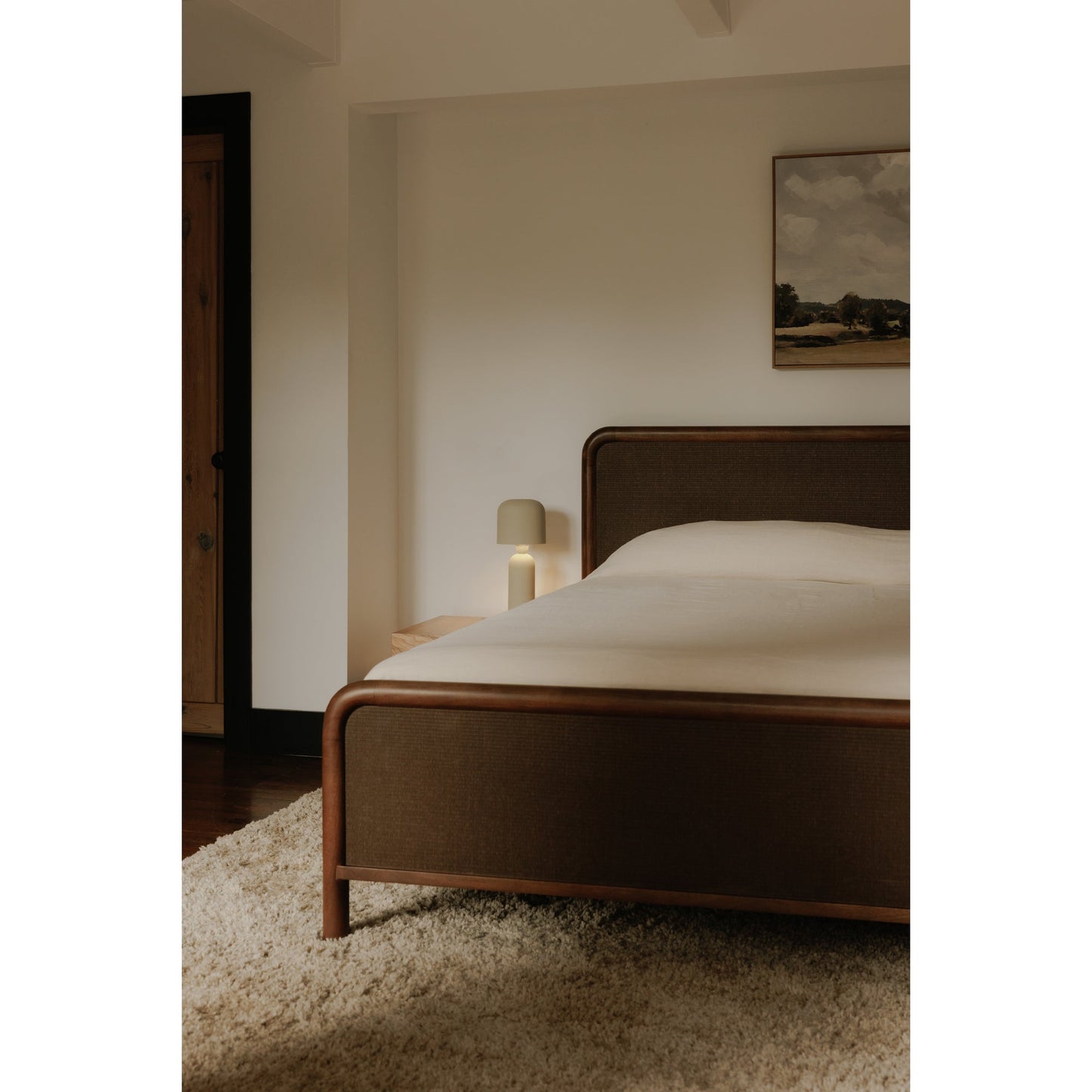 Rye Warm Brown Bed