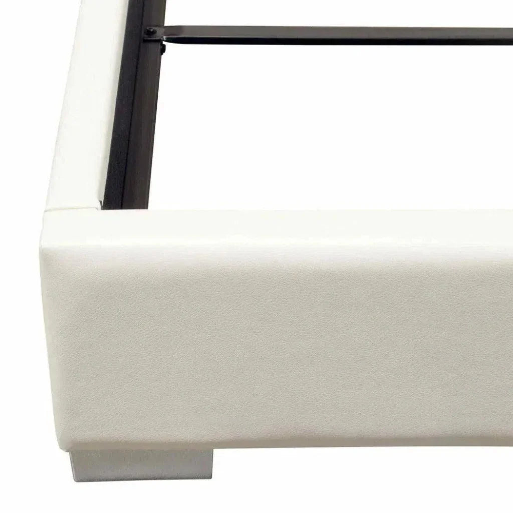 Diamond Sofa Bardot Channel Tufted White Leather Queen Bed