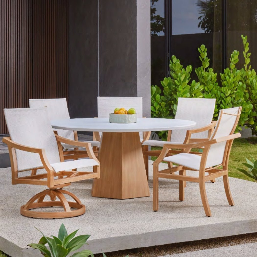 Castelle Nicoya Outdoor Round Dining Table