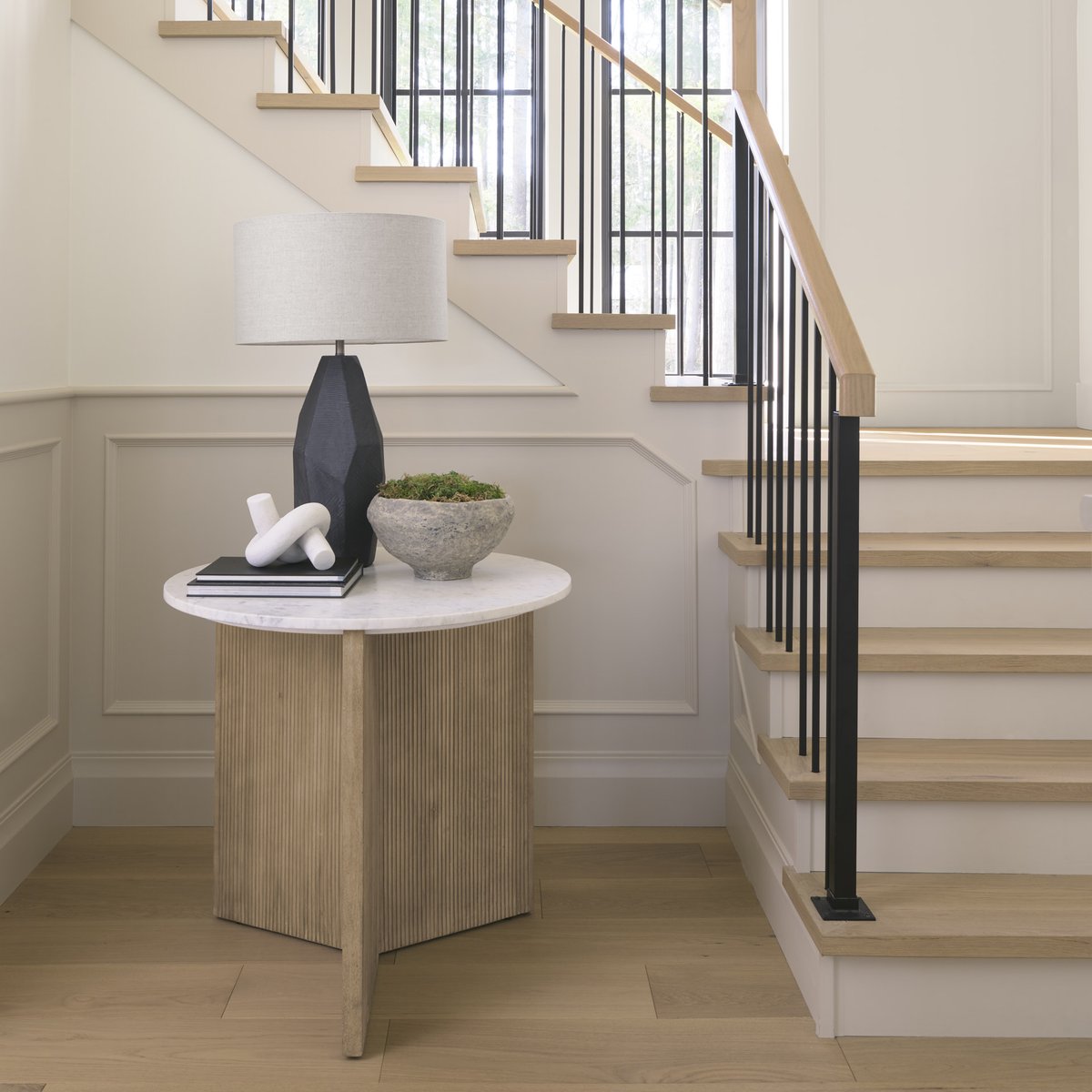 Mercana Enzo Foyer Round Accent Table