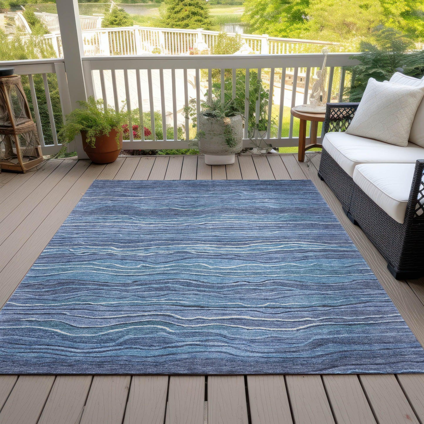 Faerain Blue Washable Indoor-Outdoor Rug