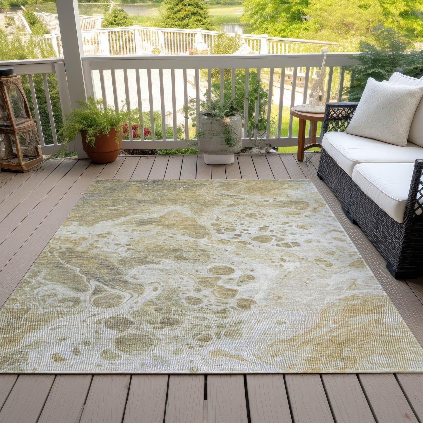 Faerara Gold Washable Indoor-Outdoor Rug