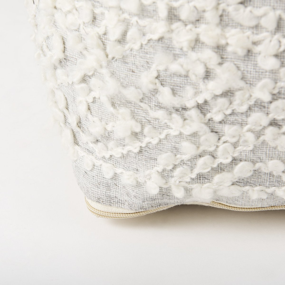 Mercana Farida Light Gray Wool Pouf