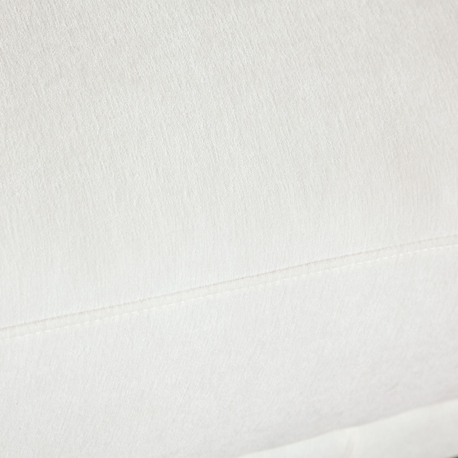Diamond Sofa Fox Performance Fabric Oval Bedroom Bench