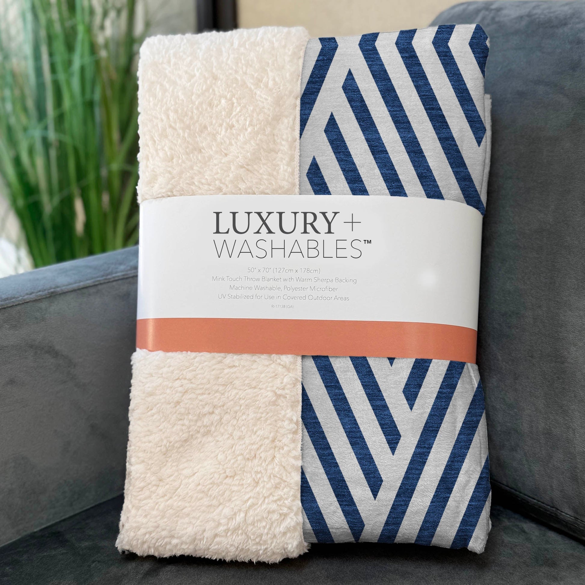 Addison Rugs Geometric Navy Washable Indoor-Outdoor Rug