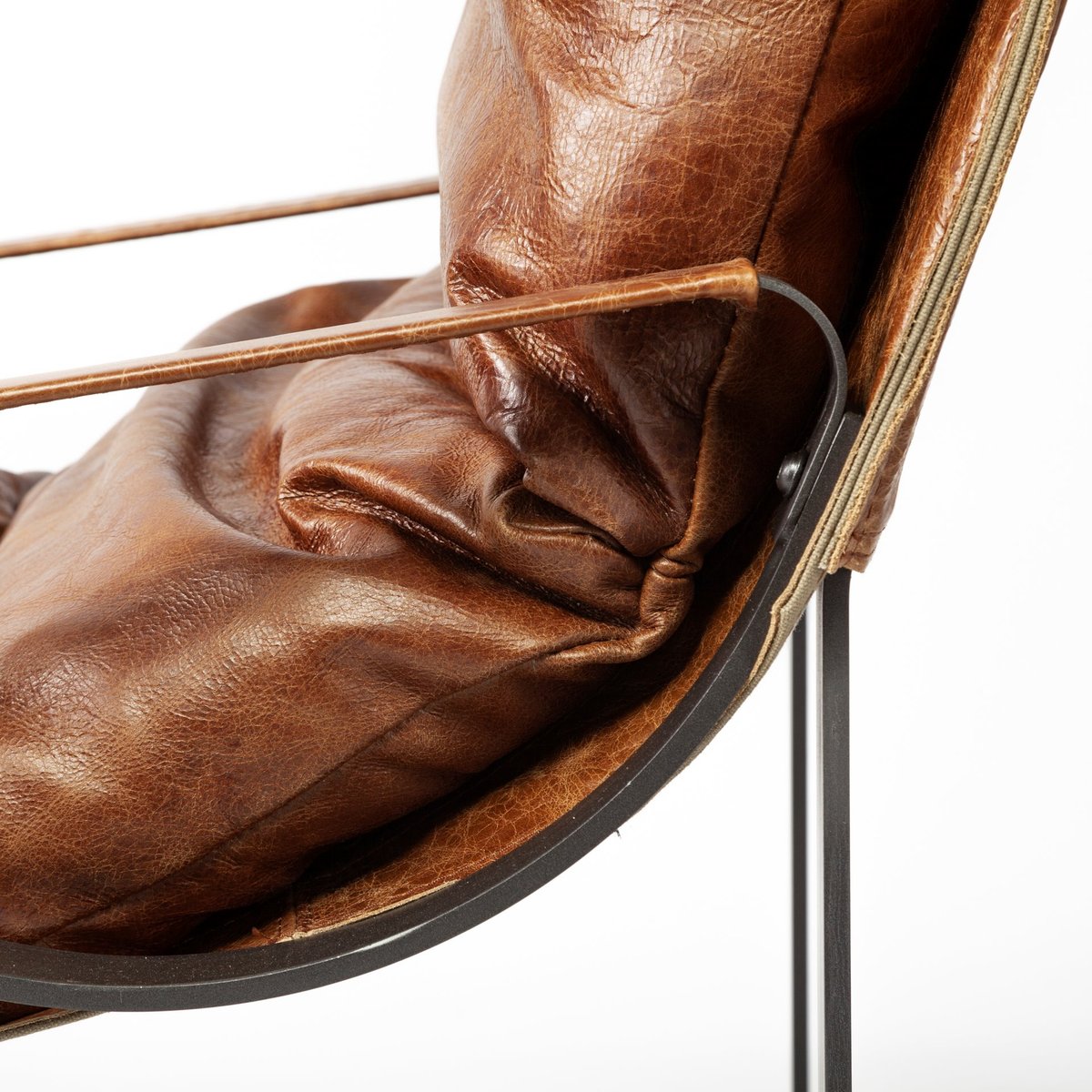 Mercana Hornet Leather Unibody Seat Accent Chair