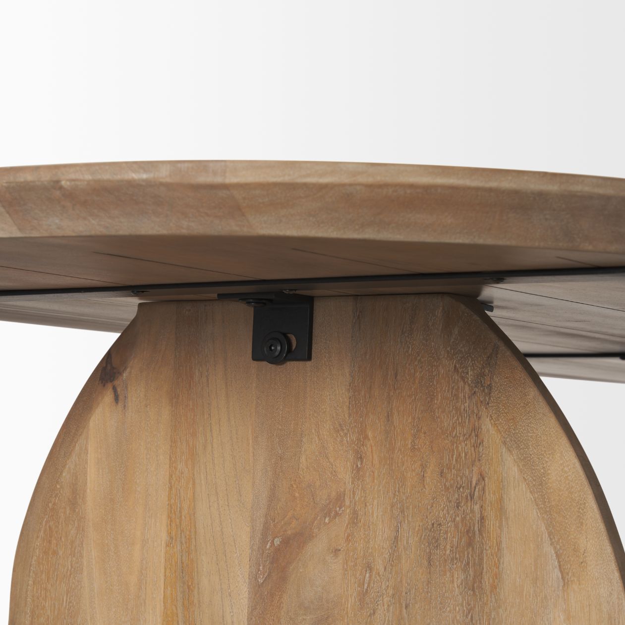 Mercana Isla Wooden Oval Dining Table