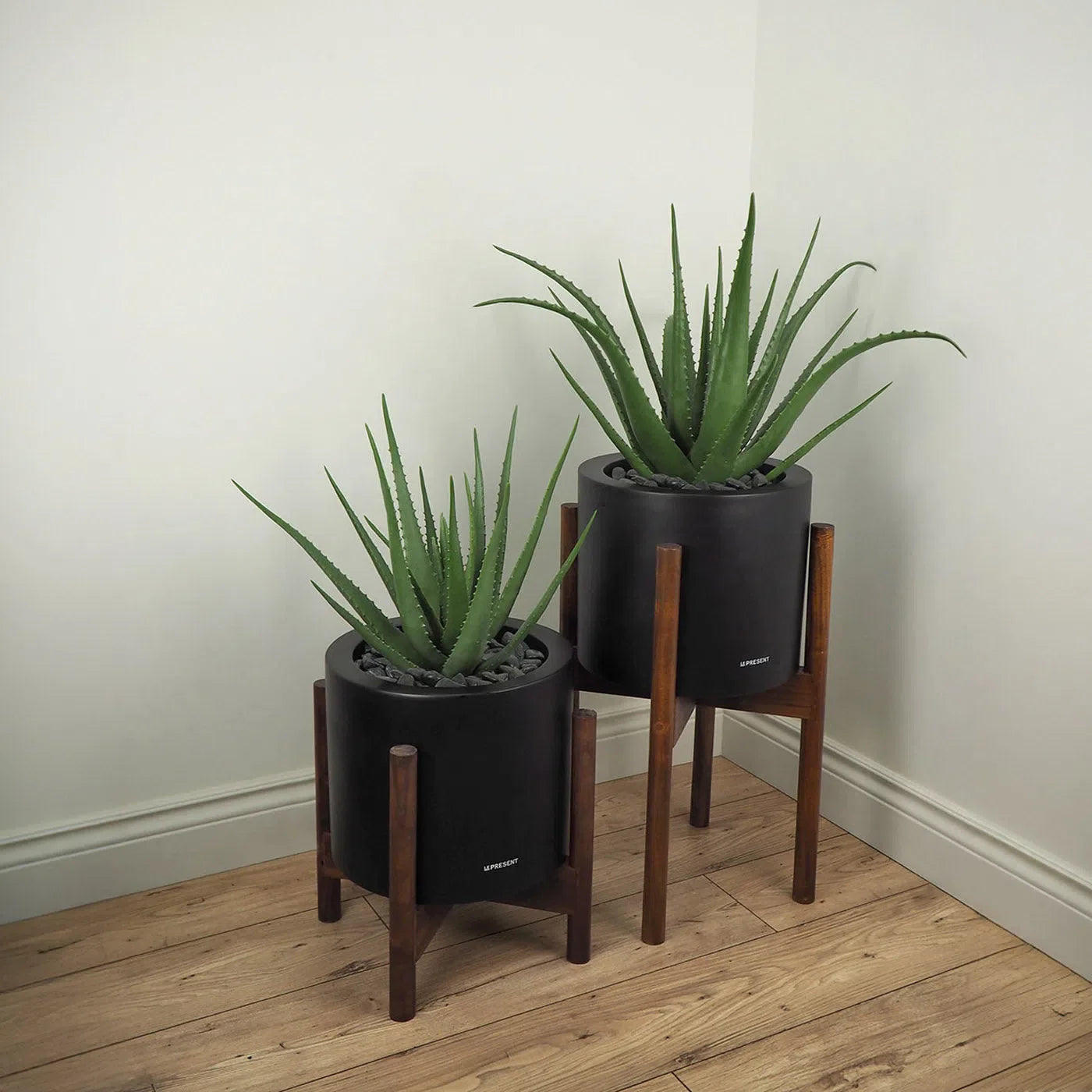 Faux Botanical Outdoor Green Aloe with Pot