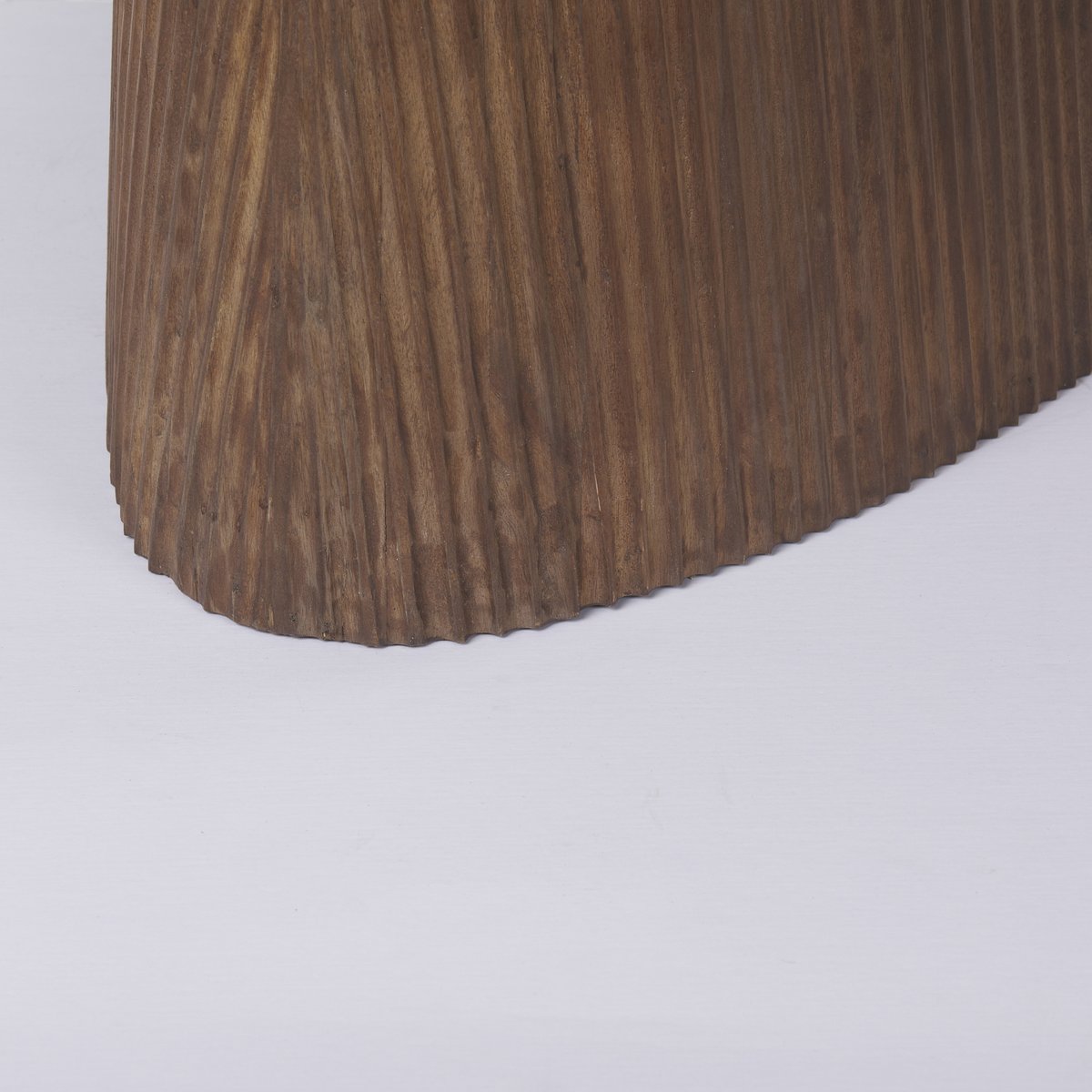 Mercana Lance Wooden Oval Dining Table