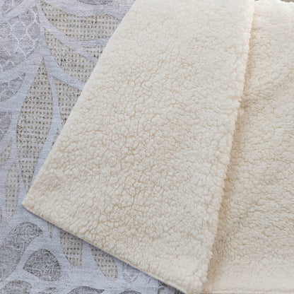 Leaves 50" x 70" Throw Blanket