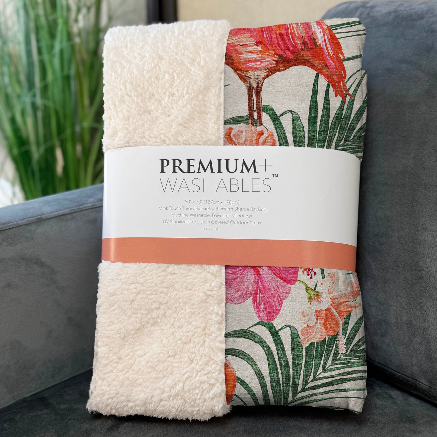 Leaves & Flamingos 50" x 70" Throw Blanket