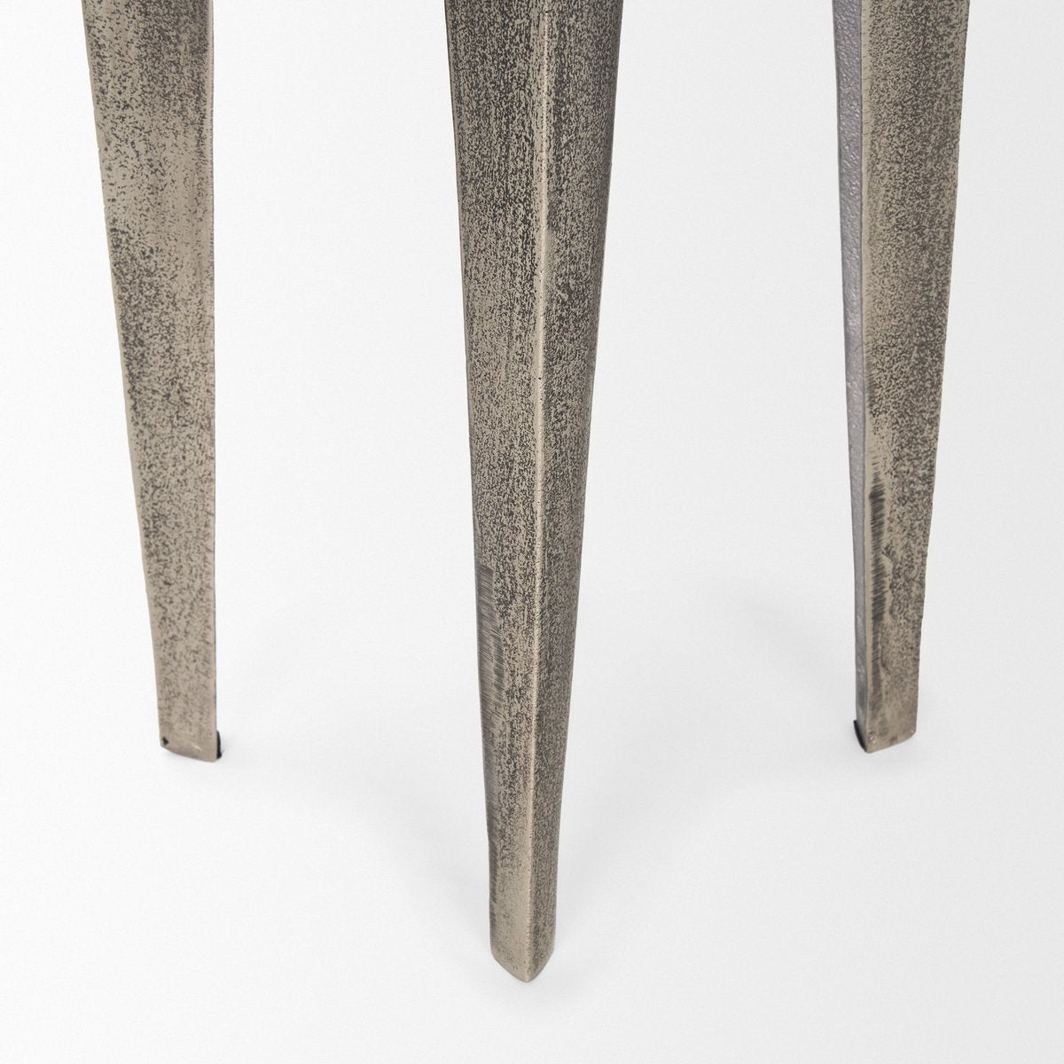 Mercana Maggie Textured Silver Round Accent Table