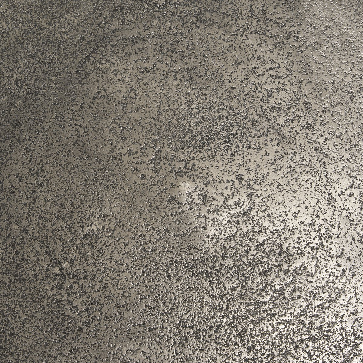 Mercana Maggie Textured Silver Round Accent Table