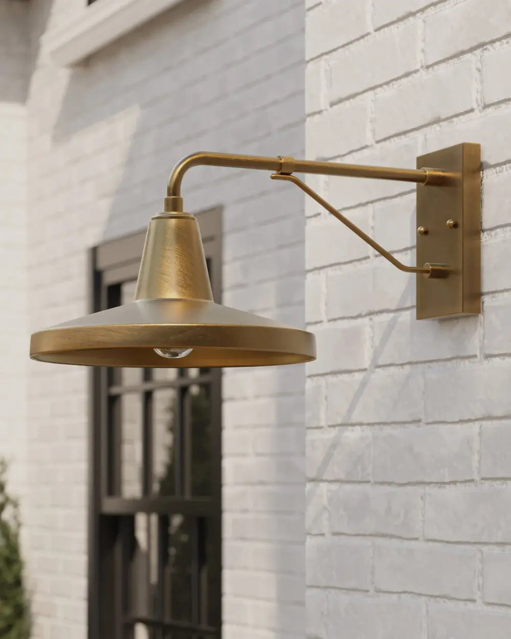 Mariner Antique Brass Outdoor Wall Sconce