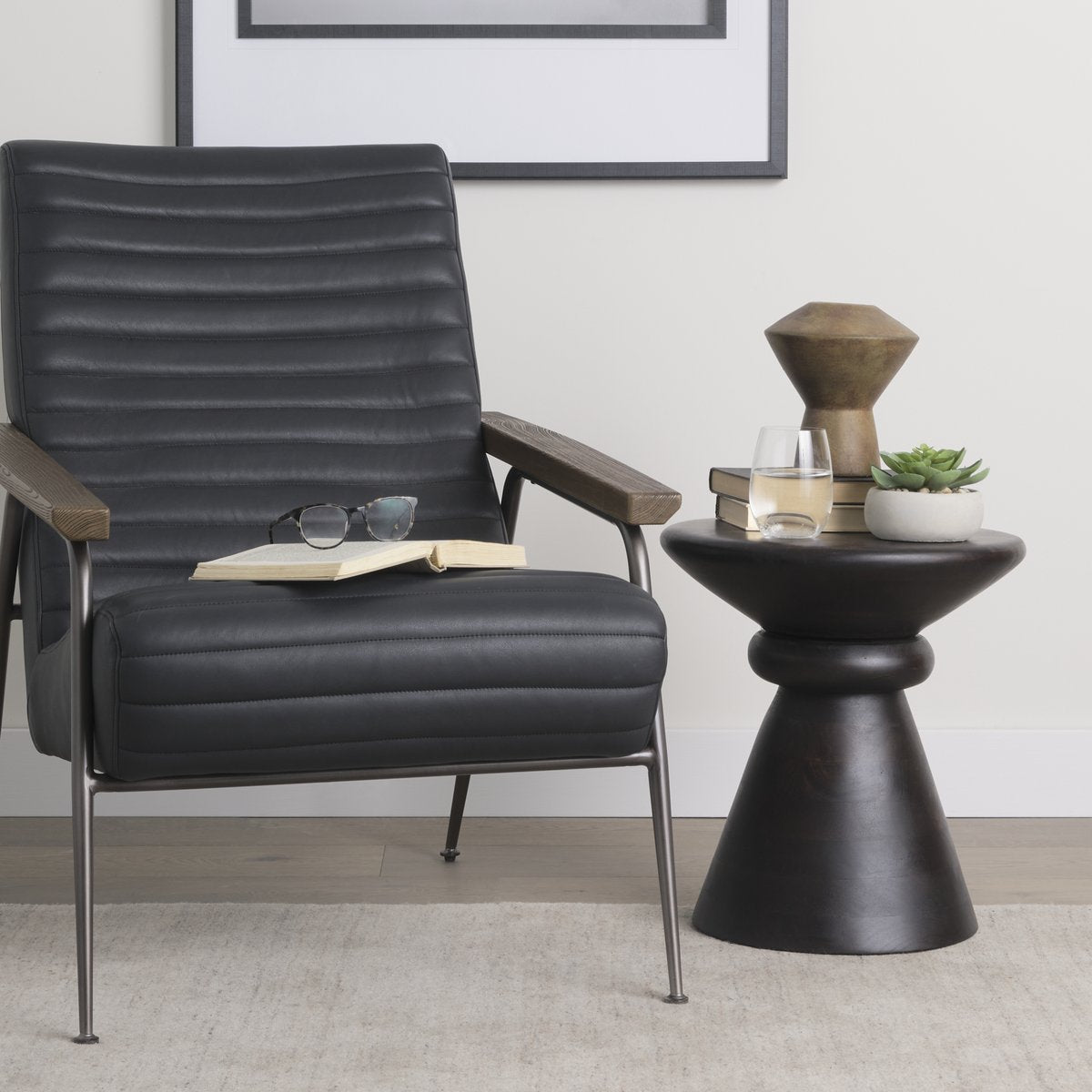 Mercana Palmera Wooden Pedestal Accent Table