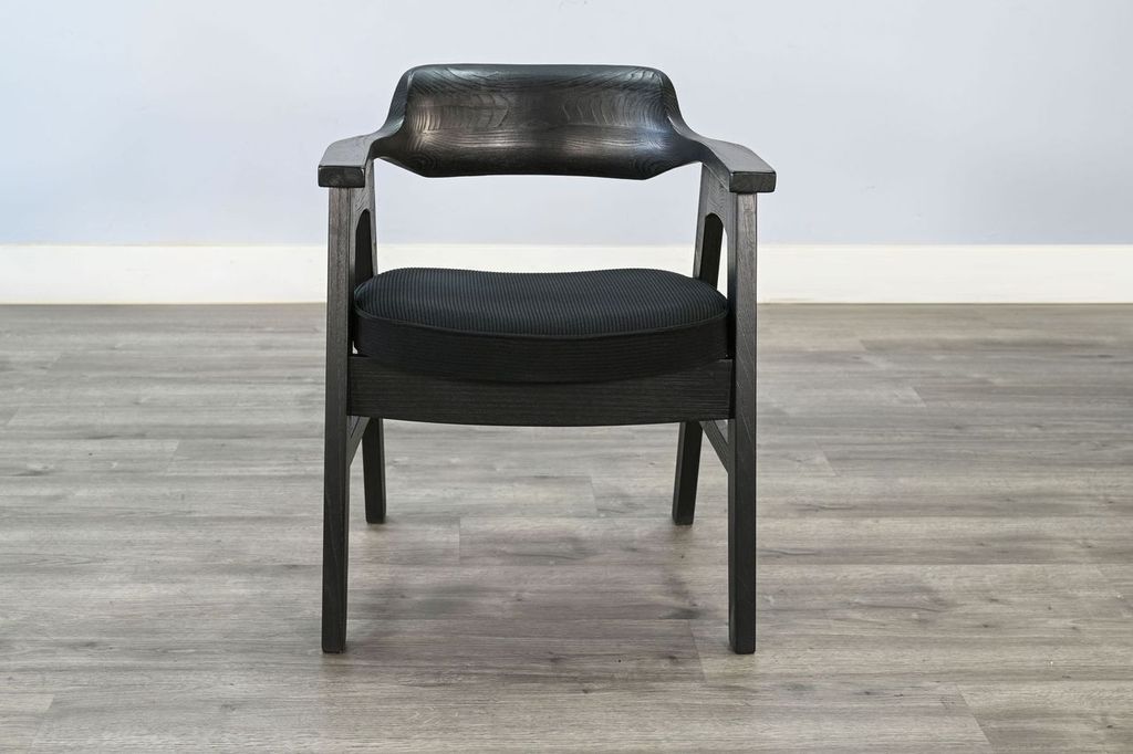 Sunny D Reno Wooden Black Poker Dining Set
