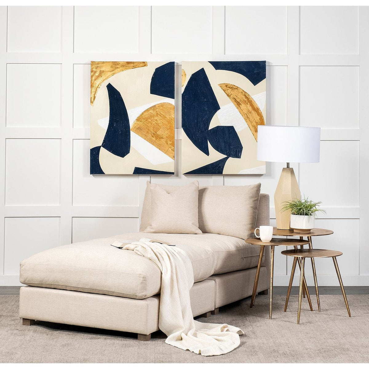 Mercana Reva Aluminum Round Accent Table